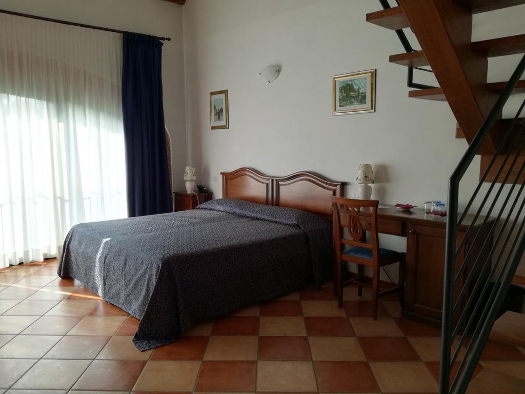 Locanda Dell'Arzente San Salvatore Monferrato Bagian luar foto