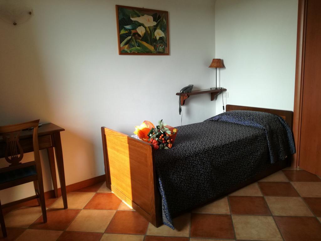 Locanda Dell'Arzente San Salvatore Monferrato Bagian luar foto