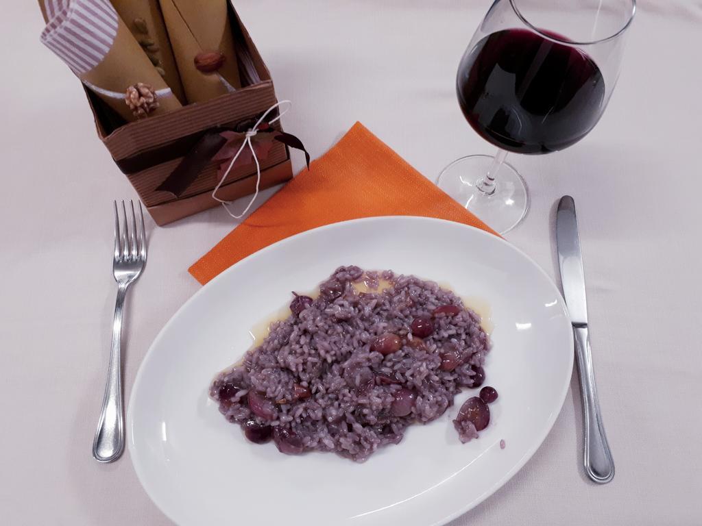 Locanda Dell'Arzente San Salvatore Monferrato Bagian luar foto