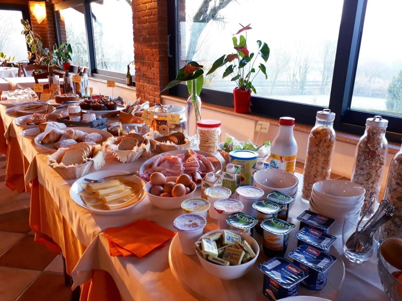 Locanda Dell'Arzente San Salvatore Monferrato Bagian luar foto